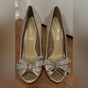 Aldo Stiletto Rhinestone Satin Bow Peekaboo Sandal Pump Party cocktail bling 7.5